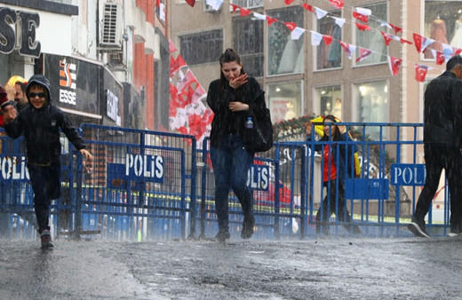 Edirne, Kırklareli ve Tekirdağ'da sağanak yağış etkili oldu