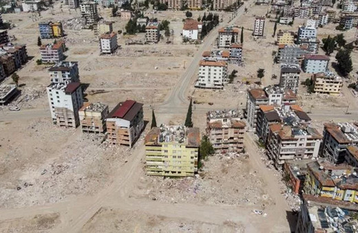 Hatay'da sahipsiz mezar sayısı 2 bin! Lütfü Savaş: Yarım milyon insan göç etti bunların 250 bini...