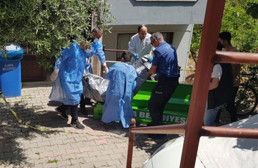Antalya'da 2 gündür haber alınamayan kadının cesedi dolaptan çıktı!