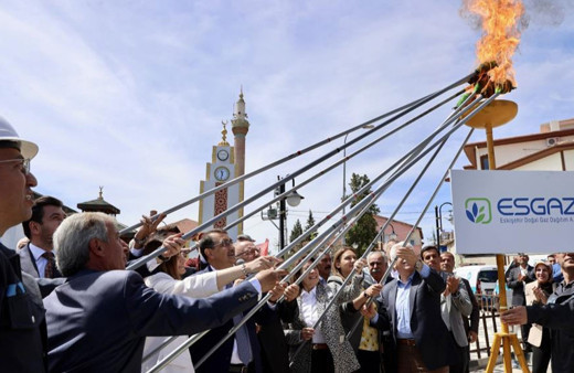 Enerji Bakanı Fatih Dönmez meşaleyi yaktı, Günyüzü doğalgaza kavuştu