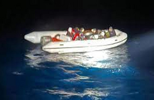 Muğla açıklarında 14 düzensiz göçmen yakalandı