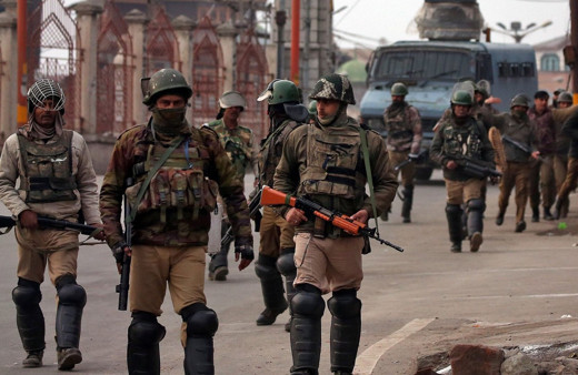 Hindistan'ın Manipur eyaletinde şiddet eylemlerinin ardından bölgeye asker sevk edildi