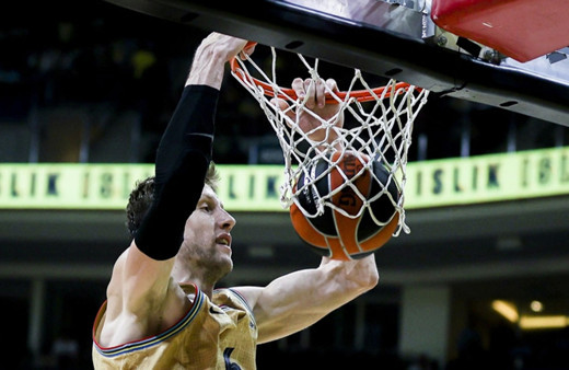 THY Avrupa Basketbol Ligi'nde Dörtlü Final'e kalan ilk takım Barcelona oldu