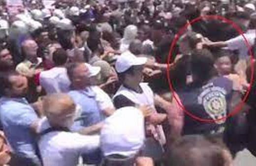 İstanbul'da eylemde polise tokat atan astsubaya 5 ay hapis cezası verildi