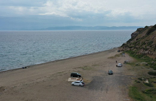 Ayvalık'ta düzensiz göçmenlerin bulunduğu tekne battı; 1 kişi oldu kaybolanlar var