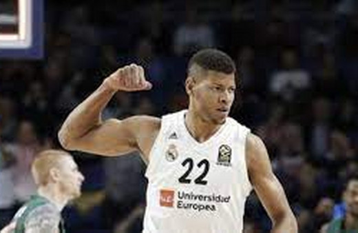 Basketbol THY Avrupa Ligi'nde haftanın MVP'si Walter Tavares