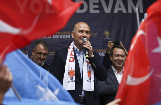 İçişleri Bakanı Soylu, Rize Dernekler Federasyonunu ziyaret etti