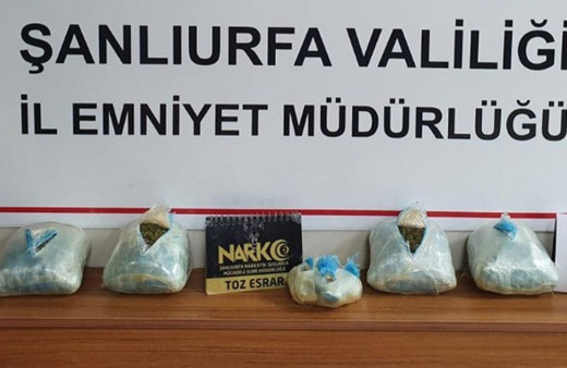 Şanlıurfa'da otobüste 16 kilogram esrar ele geçirildi, 2 şüpheli yakalandı