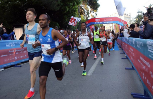 Maraton İzmir'e Kenya ve Etiyopyalı atletler damga vurdu