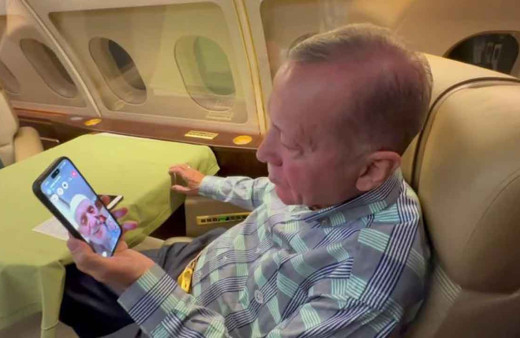 Erdoğan metronun merdivenlerini yürüyerek çıkan Hüseyin Bayraktar’la telefonda görüştü