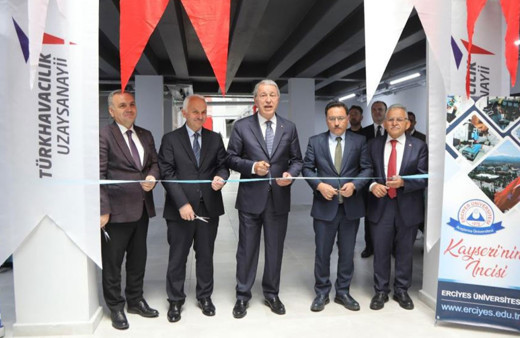 Erciyes Üniversitesi'nde TUSAŞ Uzay Bilimleri ve Uydu Teknolojileri Laboratuvarı açıldı