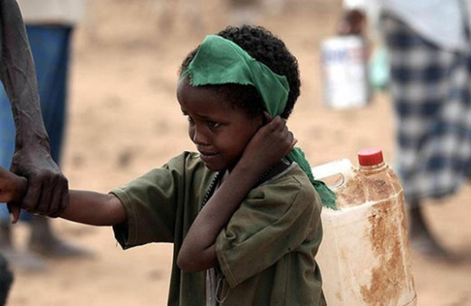 Nijerli binlerce kadın ve çocuk çatışmalardan kaçıyor