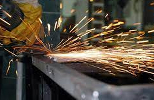 Sanayi üretimi, martta aylık yüzde 5,5 arttı, yıllık yüzde 0,1 azaldı