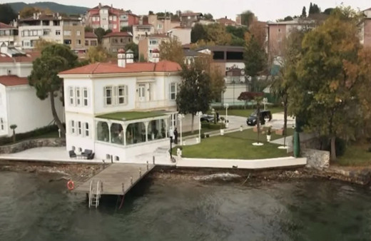 Çöp Adam'ın çekildiği yalının gerçek sahibi kim? Çöp Adam'daki yalı nerede?