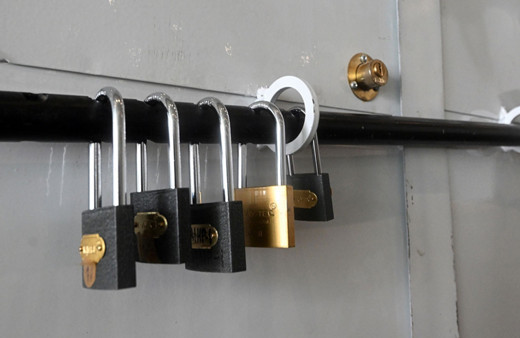 Yurt dışı seçmenlerin oyları 5 kilitli odada korunuyor! 7/24 kapıda görevdeler