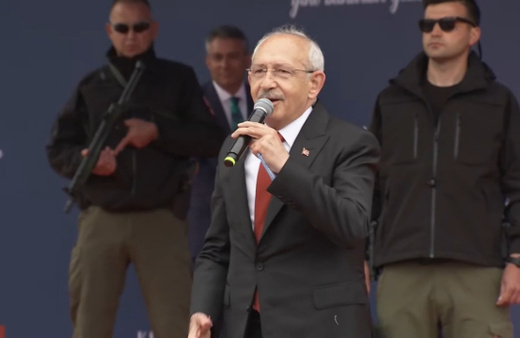 Suikast iddiaları sonrası Kemal Kılıçdaroğlu Samsun mitingine çelik yelekle çıktı! Özel tim sahnede bekledi
