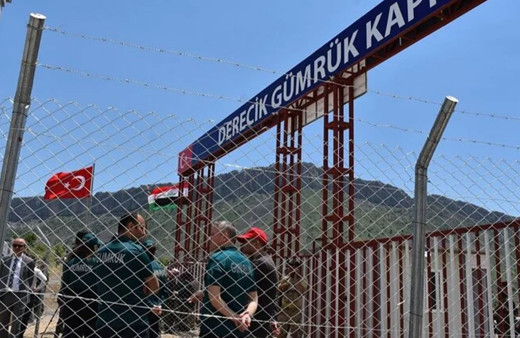 Taşradaki gümrük personelinin kıyafeti değişiyor