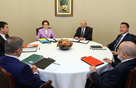 Yeni Akit yazarı Ali Karahasanoğlu: 6+1 ittifakının alnı secdelilerine soracağım: Değdi mi?