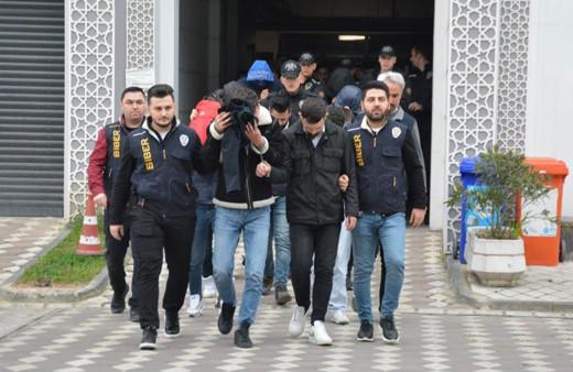 Depremzedeleri dolandıran 12 kişi tutuklandı: Sahte konteyner ilanı vermişler!