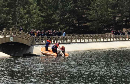 Piknik'te fotoğraf faciası! Biri düştü, üçü atladı cansız bedenleri çıkarıldı