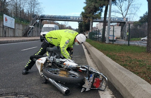 Samsun’da motosikletin devrilmesi sonucu 1 kişi öldü, 1 kişi yaralandı