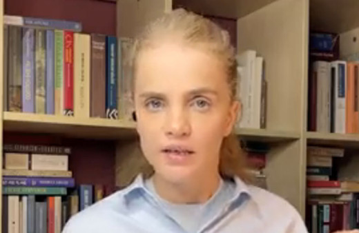 Eski manken Tuğçe Kazaz'dan Erdoğan'a destek