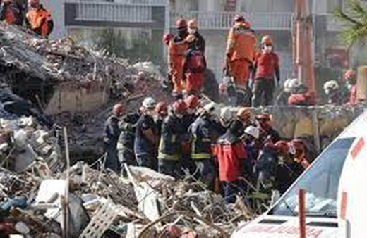 İzmir depreminde yıkılan bina için belediye görevlilerine de ceza istendi
