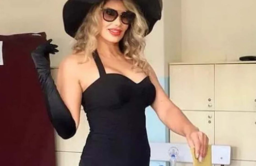 Hatice beyazlar içinde! Oy kullanmaya giderkenki tarzıyla yine konuşuldu