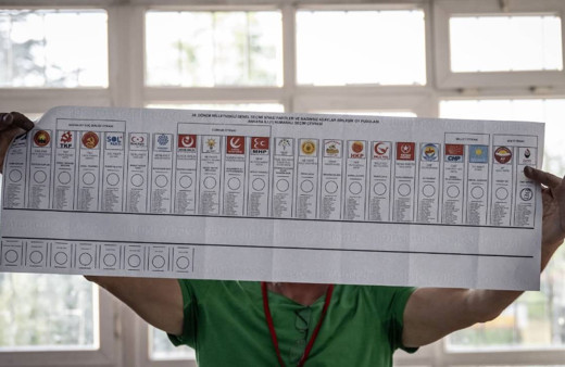 Hangi ilde hangi parti birinci oldu! AK Parti 58 şehirde birinci olurken deprem illerini silip süpürdü