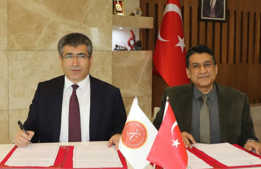 NEVÜ ve Pakistan Wah Üniversitesi arasında iş birliği protokolü
