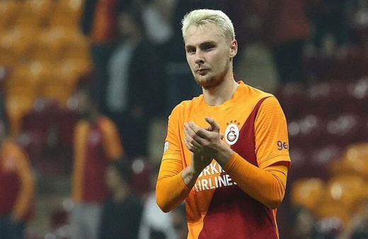Galatasaraylı Victor Nelsson'un kaşına 15 dikiş atıldı