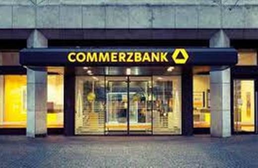 Alman Commerzbank, yüksek faiz oranlarıyla ilk çeyrekte karını ikiye katladı