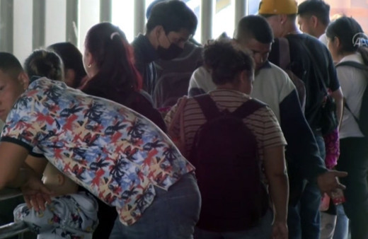 Meksika - ABD sınırında bekleyen göçmenler için yeni barınma merkezi