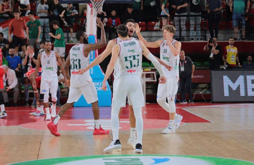 Pınar Karşıyaka, ligin son haftasında dördüncülüğe geriledi