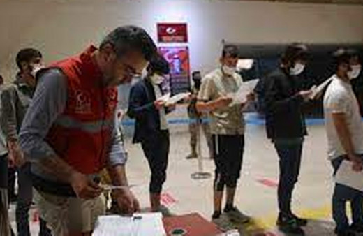 Kocaeli'de 6 düzensiz göçmen sınır dışı edildi