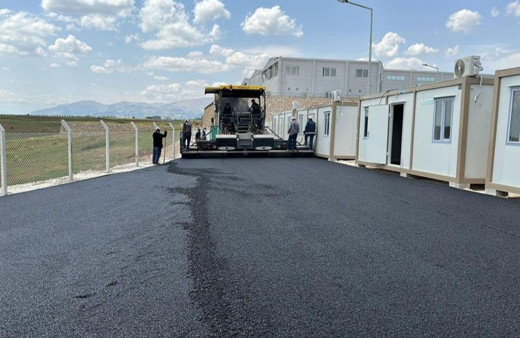Adıyaman'da konteyner kentler asfaltlanıyor