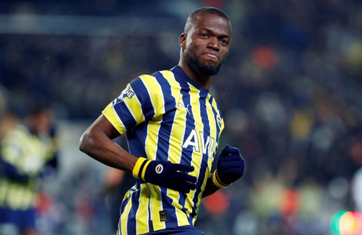 Enner Valencia Alex'in rekorunu egale etti