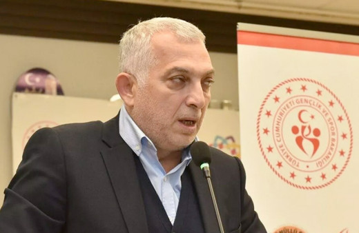 AK Partili Metin Külünk: Özel bankalar üzerinden Türkiye'ye operasyon çekiyorlar