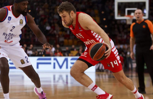 EuroLeague'de normal sezonun MVP'si, Sasha Vezenkov oldu