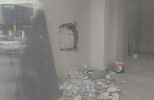 Avcılar'da şoke eden olay! Bitişikteki boş dükkandan girdiler alarm çalınca...