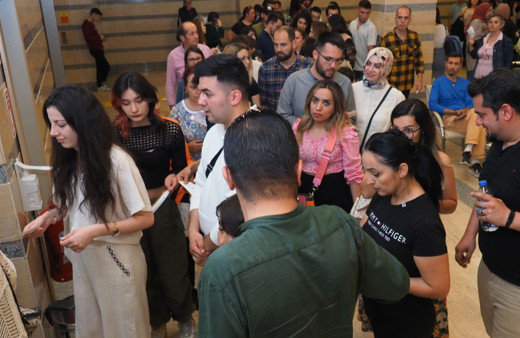 Devlet Tiyatroları 13. Antalya Uluslararası Tiyatro Festivali devam ediyor