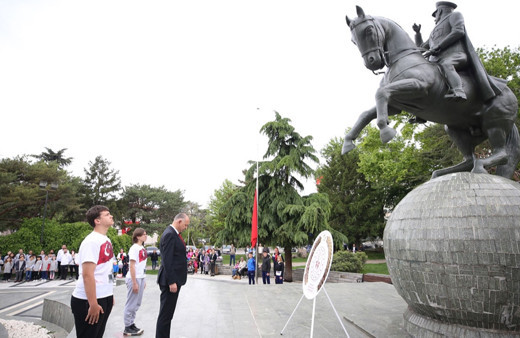 Kırklareli'de 19 Mayıs Atatürk'ü Anma, Gençlik ve Spor Bayramı kutlanıyor