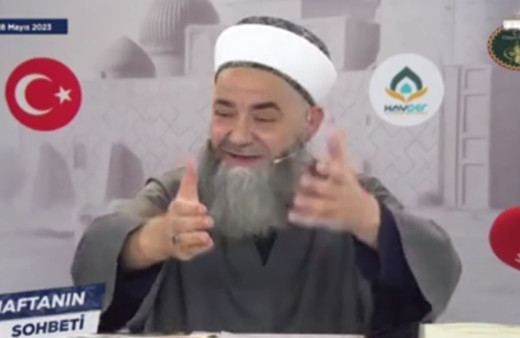 Cübbeli Ahmet Hoca CHP'yi uyardı: "Bizim sağcılar CHP'ye iyi bir kazık attı"