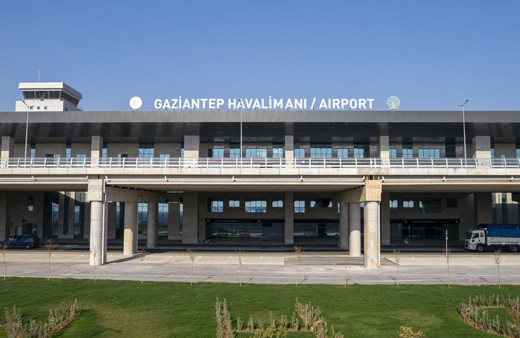 Gaziantep’te UFO paniği! Pilotlar bildirdi, teyit edildi: İptal edilen seferler 12 saat sonra yeniden başladı!