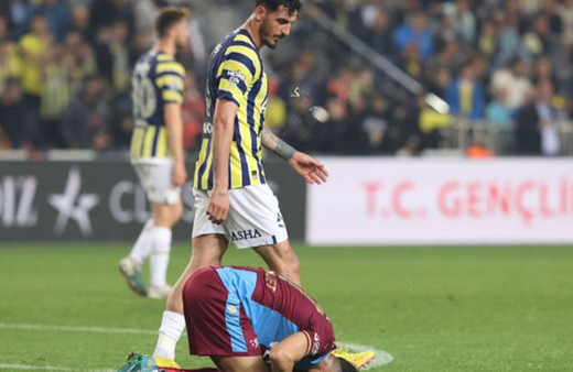 Trabzonspor'dan Fenerbahçeli futbolcu Samet Akaydın'a kınama