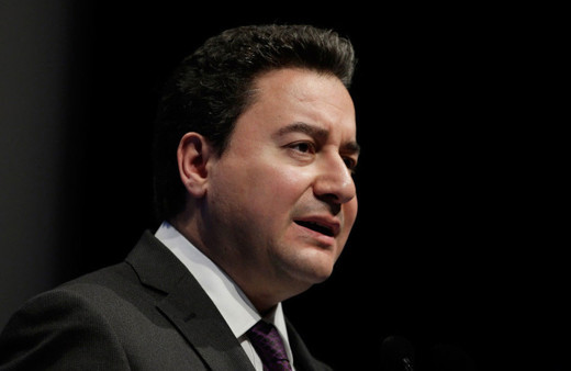 Ali Babacan'ın anayasa değişikliği için Cumhur İttifakı ile çalışabiliriz sözüne Akşener'den açıklama