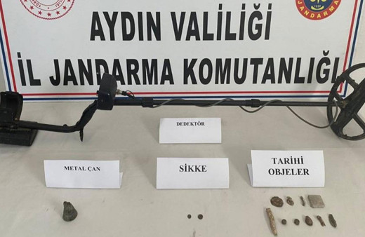 Aydın'da defineciler jandarma ekiplerine suçüstü yakalandı!