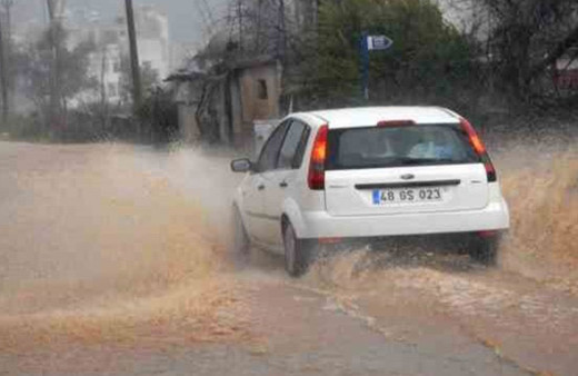 Muğla'ya gök gürültülü sağanak yağış uyarısı