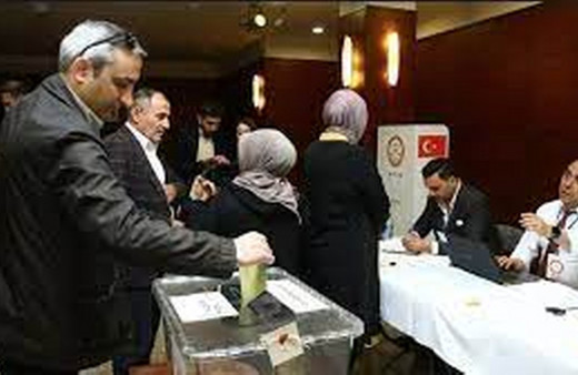 İsviçre'de Cumhurbaşkanı Seçimi'nin ikinci turuna seçmenin yoğun ilgisi sürüyor