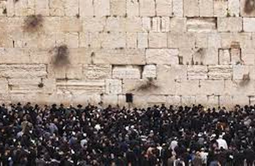 İsrail hükümeti, haftalık toplantısını Burak Duvarı'nın altındaki tünellerde yaptı